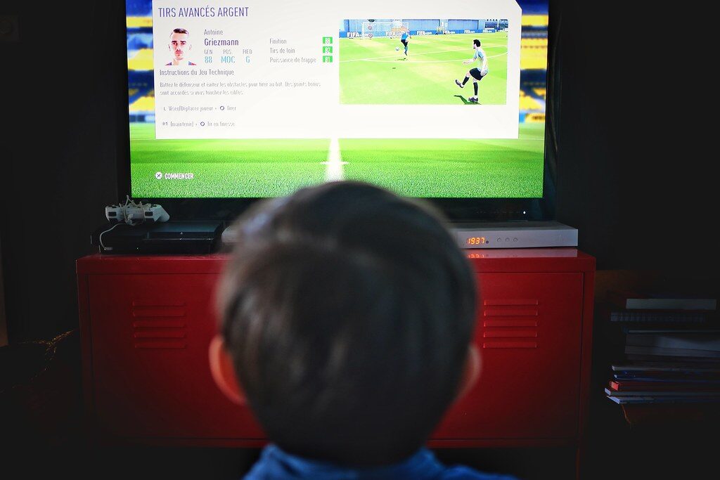 Enfants, jeux vidéo et écrans.
